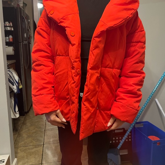 Oversized Bright red puffer jacket - Picture 5 of 5